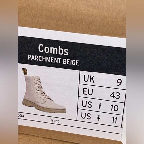 DR. MARTENS COMBS CANVAS CASUAL BOOTS - Picture 10 of 10